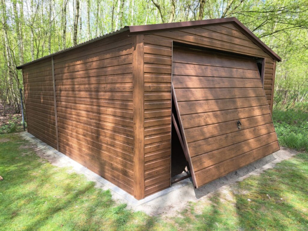 Premium plechová garáž 4×6 m – Zlatý Dub, sedlová strecha, zosilnená konštrukcia 4