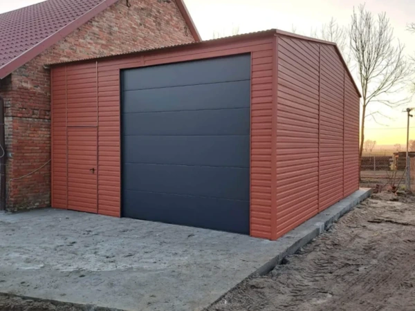 PROFESIONÁLNY HANGÁR / DIELŇA / SKLAD Rozmer 6 × 8,5 m 1