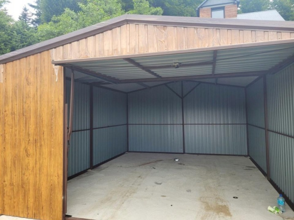 🏠 Plechová garáž 4×5 m – sedlová strecha | Zlatý Dub + RAL 8017 2