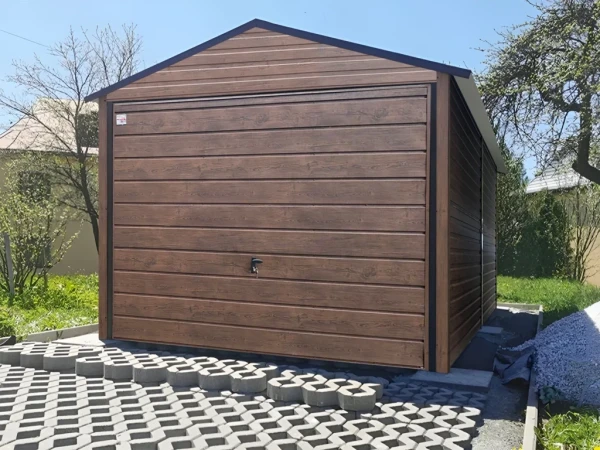 Plechová Garáž 3×4 m ELEGANT – Orech / RAL 8017 1