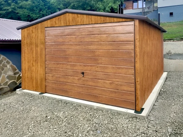 🏠 Plechová garáž 4×5 m – sedlová strecha | Zlatý Dub + RAL 8017 1